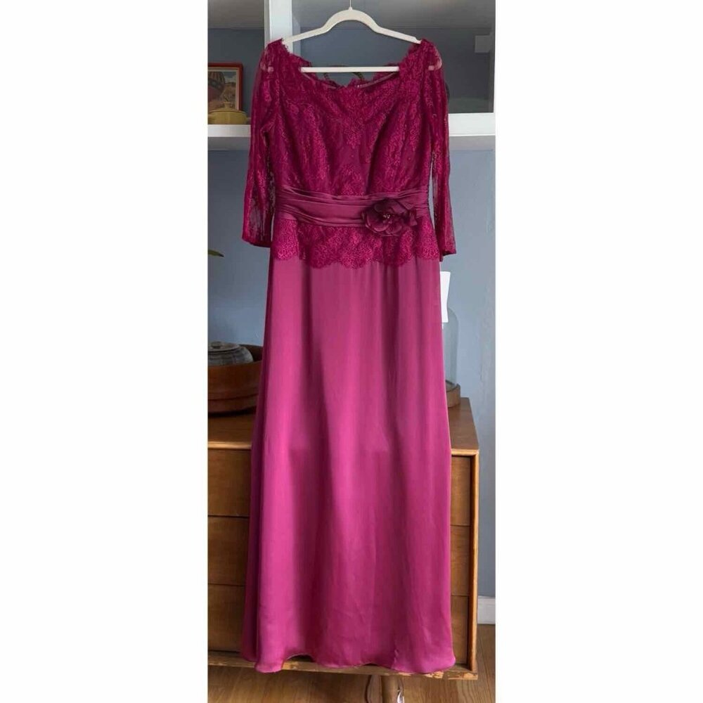Jade Couture Sz 10 Gown Dress Lace Mother of the bride Formal Wedding Mulberry